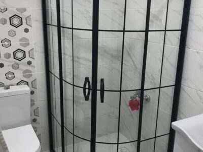 Oval Karolaj Duşakabin